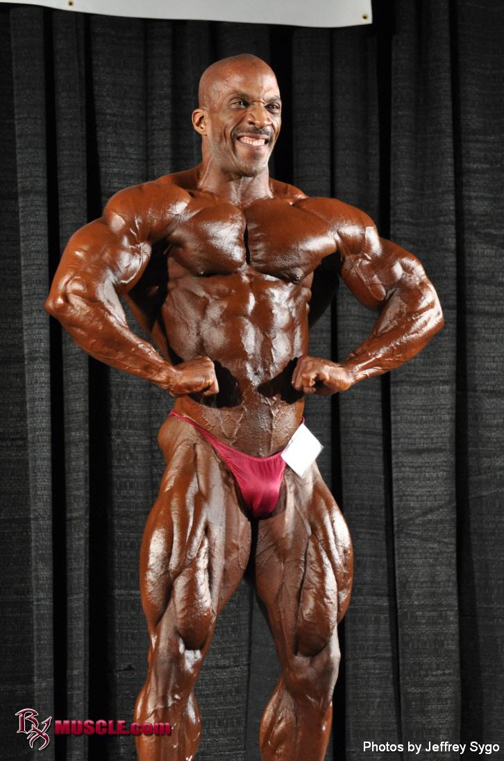 Lawrence   Hunt - IFBB John Simmons Pro 2010 - #1