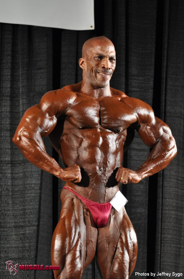 Lawrence   Hunt - IFBB John Simmons Pro 2010 - #1