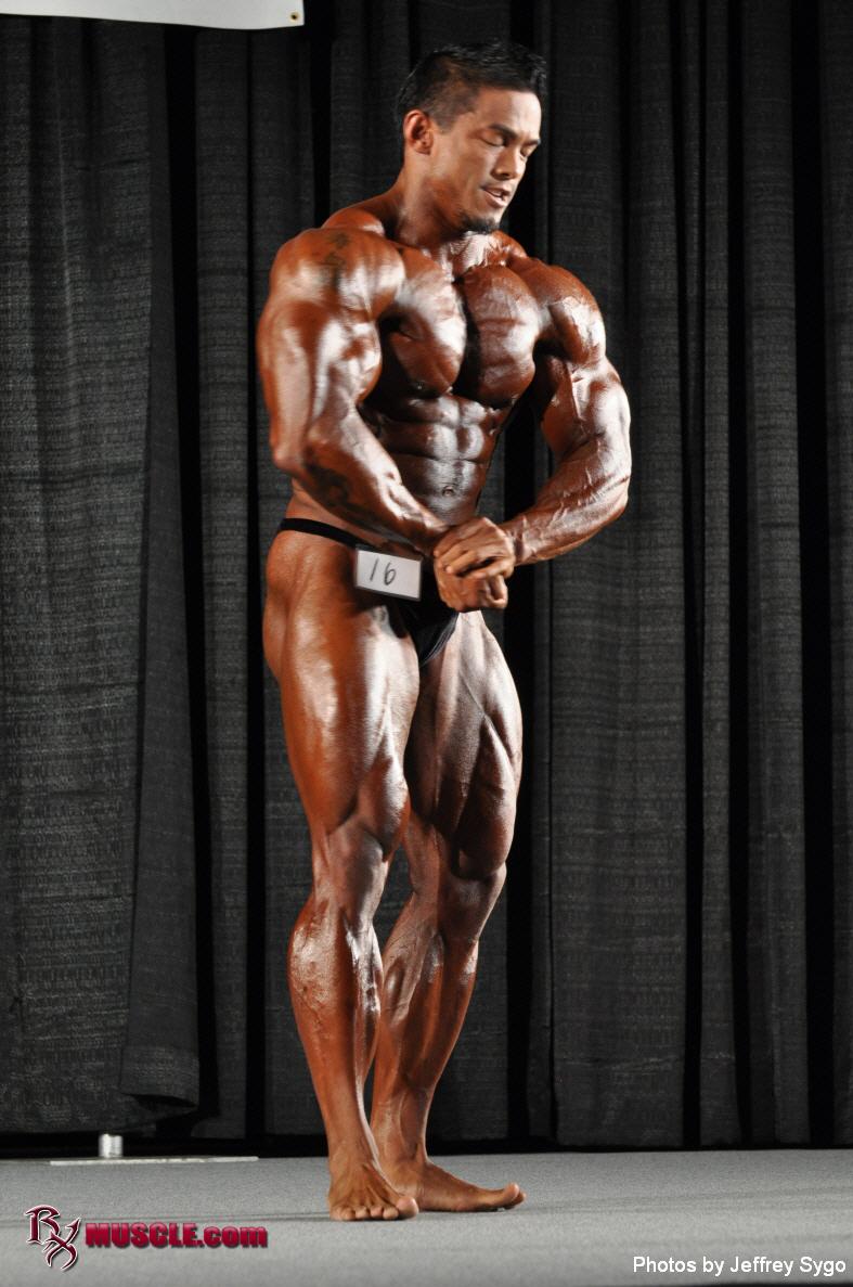 Stan  McQuay - IFBB John Simmons Pro 2010 - #1