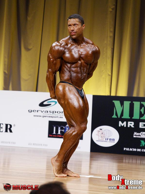 Sergey  Shelestov - IFBB Mr Europe Pro 2012 - #1