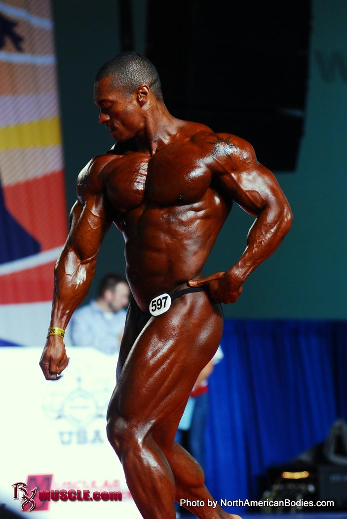 Esequiel  Coneicao - IFBB Arnold Amateur 2012 - #1