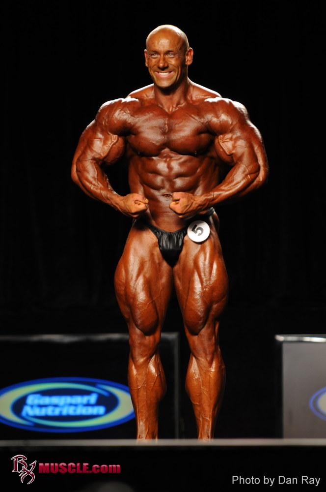 Robert  Burneika - IFBB Olympia 2011 - #1