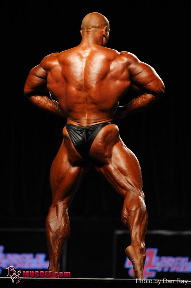 Robert  Burneika - IFBB Olympia 2011 - #1