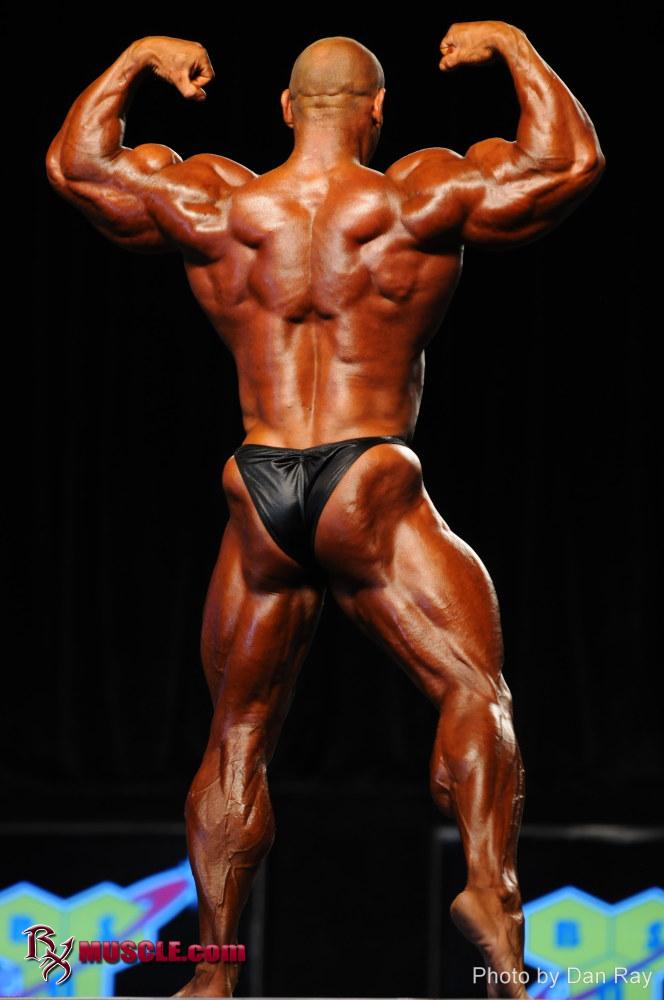 Robert  Burneika - IFBB Olympia 2011 - #1