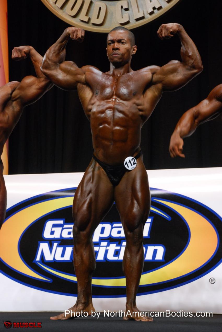 Esequiel Alves  Conceicao - IFBB Arnold Amateur 2013 - #1