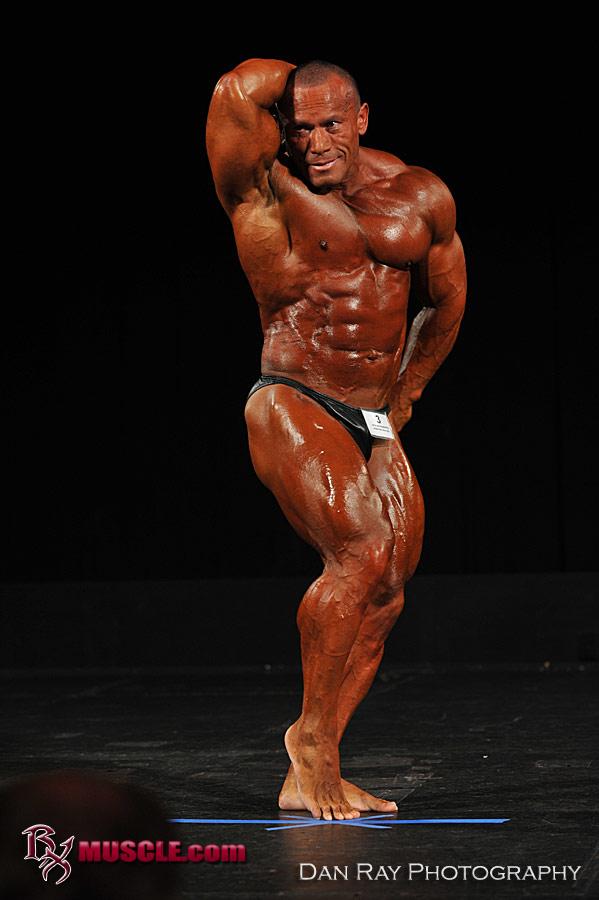 Pablo  Arevalo - IFBB Sacramento Pro  2010 - #1