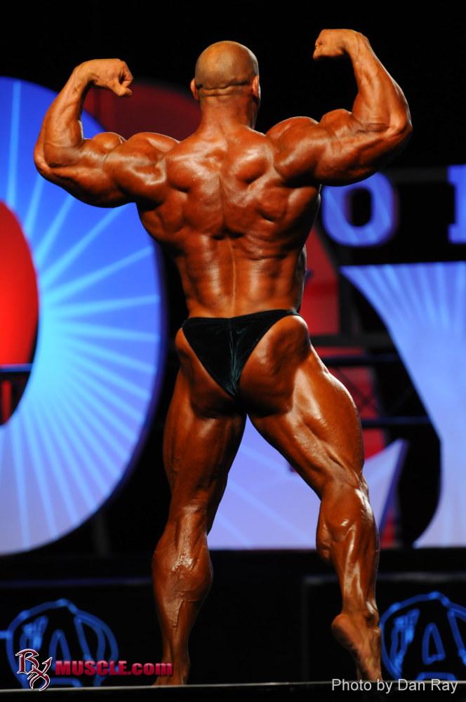 Robert  Burneika - IFBB Olympia 2011 - #1