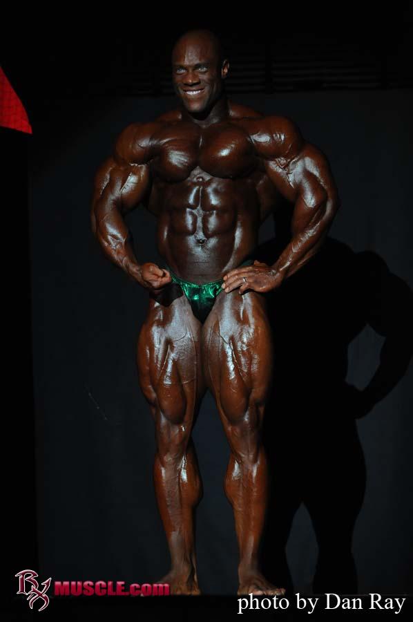 Phil  Heath - IFBB Arnold Classic 2010 - #1