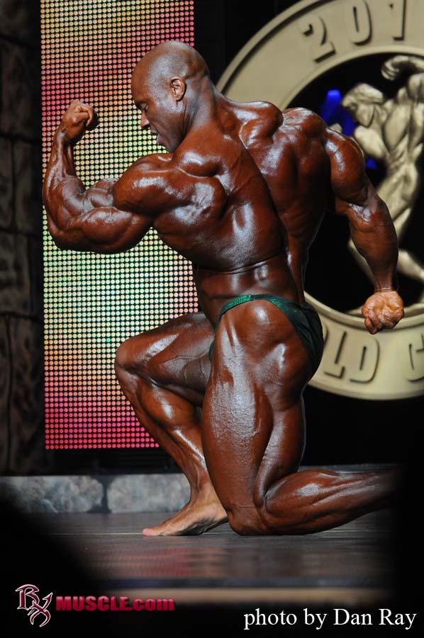 Phil  Heath - IFBB Arnold Classic 2010 - #1