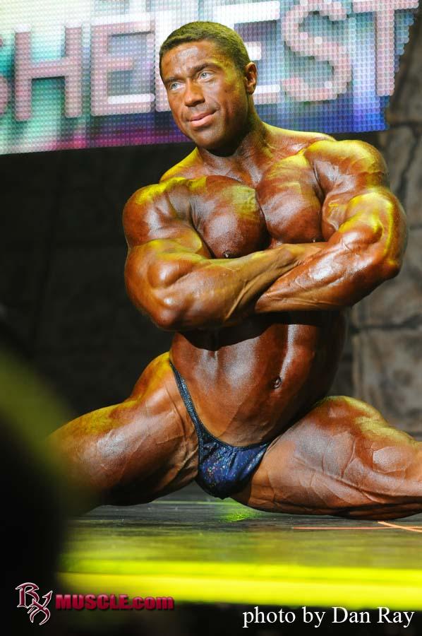 Sergey  Shelestov - IFBB Arnold Classic 2010 - #1