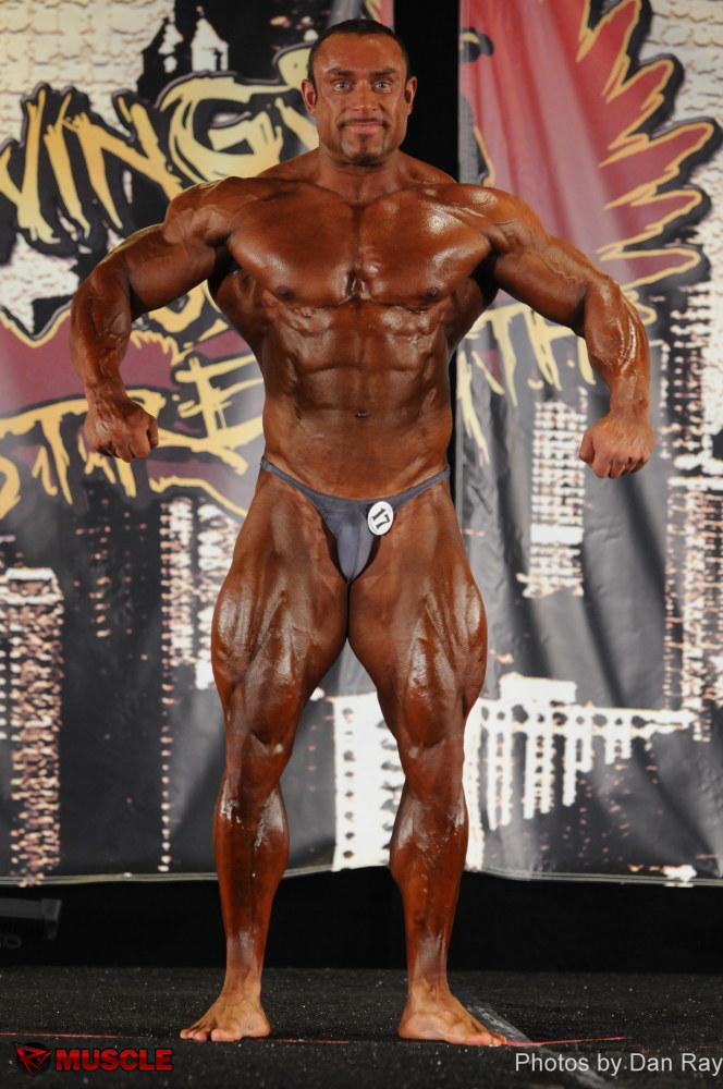 Hennie  Kotze - IFBB Wings of Strength Chicago Pro 2012 - #1