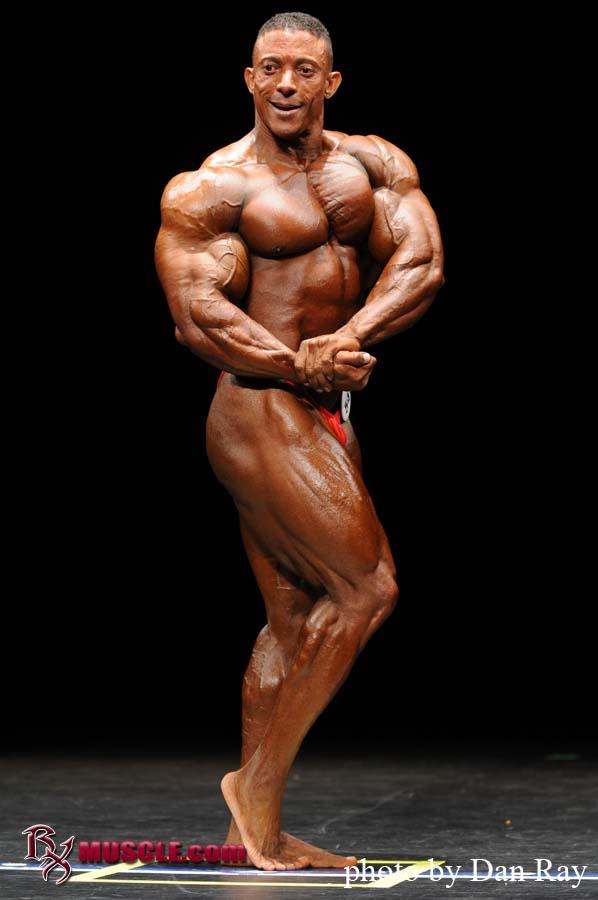 Troy  Alves - IFBB Phoenix Pro 2010 - #1