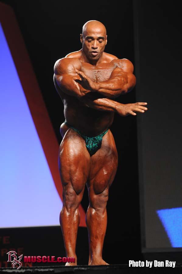 Dennis  James - IFBB Olympia 2010 - #1