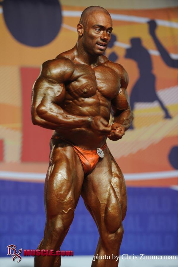 Julio    Cesar Balestrin - IFBB Arnold Amateur 2010 - #1