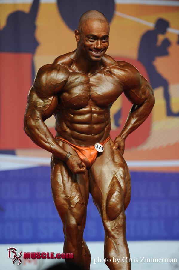 Julio    Cesar Balestrin - IFBB Arnold Amateur 2010 - #1