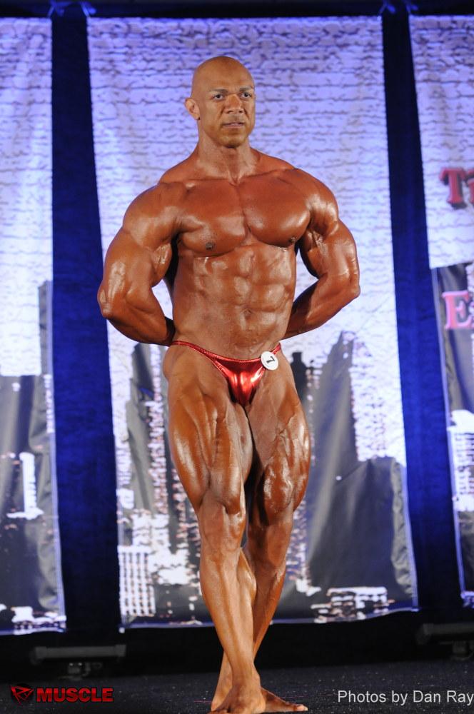 Valentin  Jabes - IFBB Wings of Strength Chicago Pro 2012 - #1