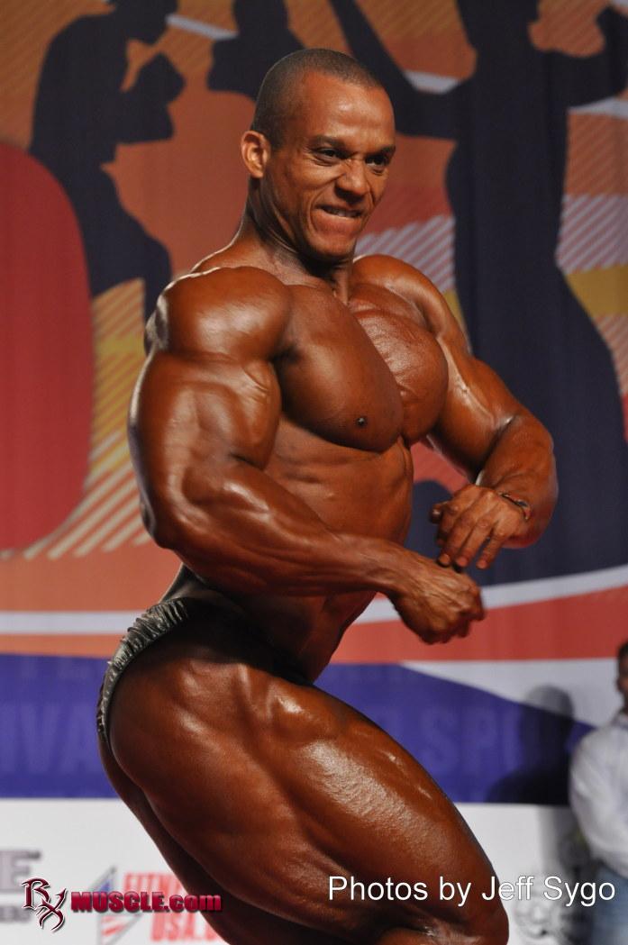 Gilmar De Souza  Silva - IFBB Arnold Amateur 2011 - #1