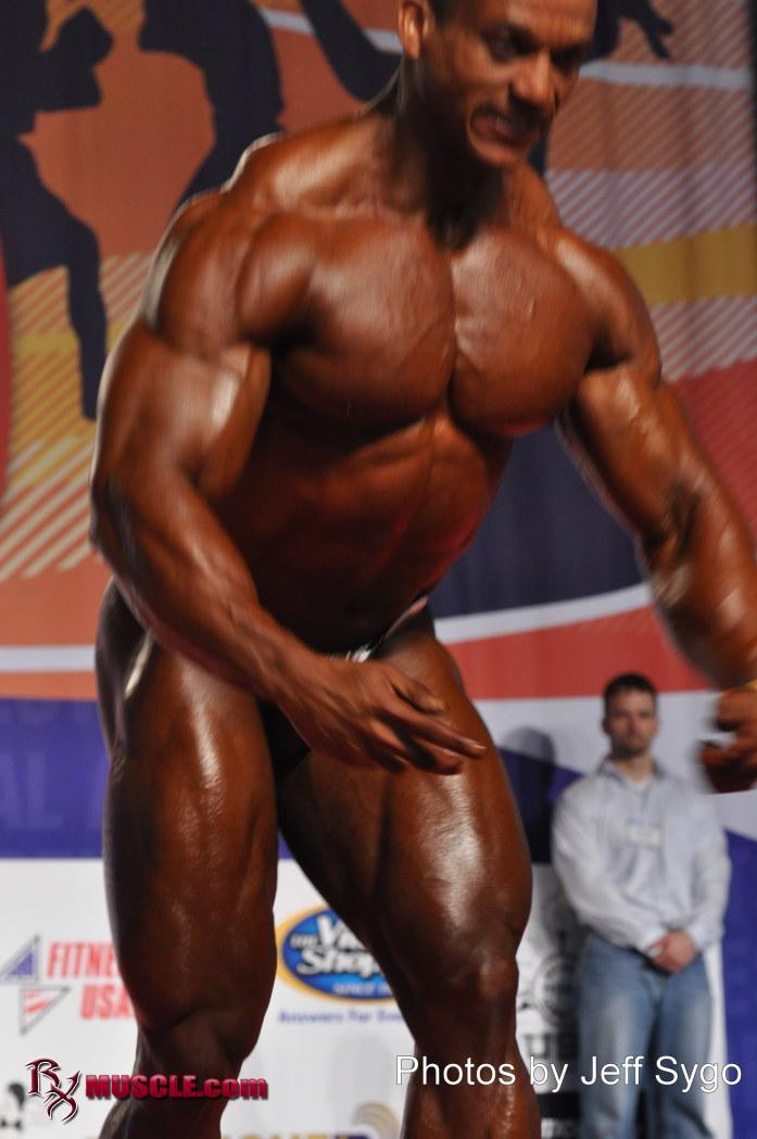 Gilmar De Souza  Silva - IFBB Arnold Amateur 2011 - #1