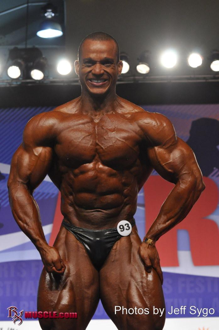 Gilmar De Souza  Silva - IFBB Arnold Amateur 2011 - #1