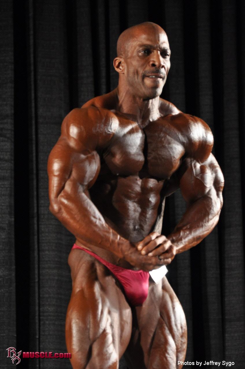 Lawrence   Hunt - IFBB John Simmons Pro 2010 - #1