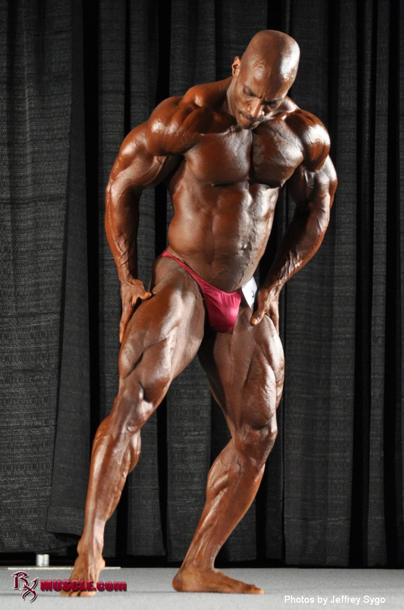 Lawrence   Hunt - IFBB John Simmons Pro 2010 - #1