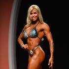 Larissa  Reis - IFBB Olympia 2012 - #1