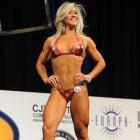 Fernanda  Zanzoni Barroso - IFBB Arnold Amateur 2011 - #1