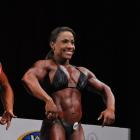 Roberta  Casciano Toth - IFBB Arnold Amateur 2011 - #1