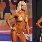Heather  Gilbertson - IFBB Arnold Amateur 2011 - #1