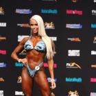 Larissa  Reis - IFBB Australia Grand Prix 2014 - #1