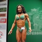 Melanise  Pettee - IFBB New York Pro 2013 - #1