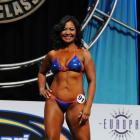 Genevive  Gil - IFBB Arnold Amateur 2012 - #1