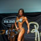 Tina  Nguyen - NPC Ronnie Coleman Classic 2013 - #1