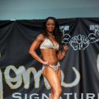 Hope  Wilson - NPC Ronnie Coleman Classic 2013 - #1