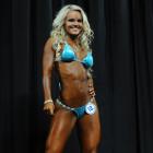 Justine  Munro - IFBB Arnold Classic 2011 - #1