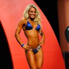 Justine  Munro - IFBB Olympia 2011 - #1